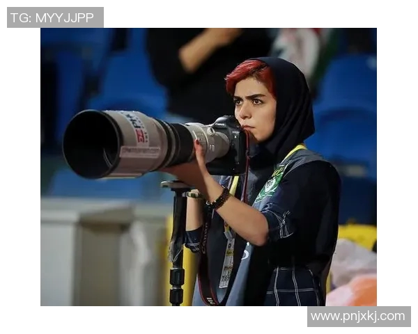 韩国美女热议足球明星魅力与风采的精彩瞬间